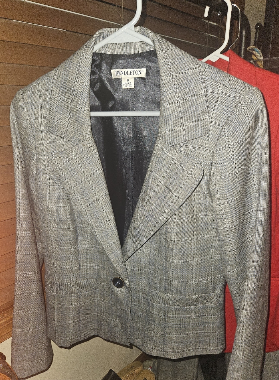Pendelton Womens Plaid Blazer - Classic Tailored Style